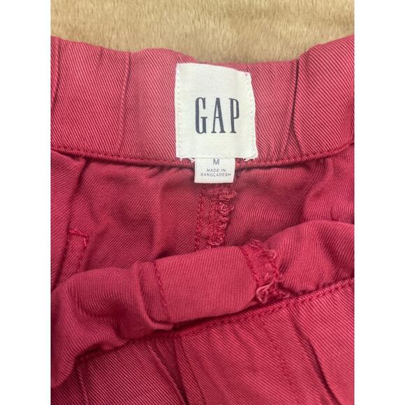 GAP Red Bud Pull On Shorts Women’s Size Medium‎ NWT - Picture 3 of 6
